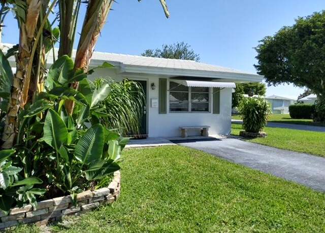 Property at 814 W Ocean Dr, Boynton Beach, FL 33426, 2 beds, 2 baths