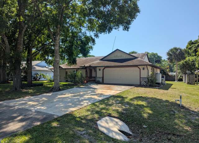 Property at 7903 Kenwood Rd, Fort Pierce, FL 34951, 3 beds, 2 baths