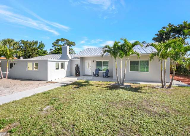 Property at 6604 Eastview Dr, Lake Worth, FL 33462, 3 beds, 2.5 baths