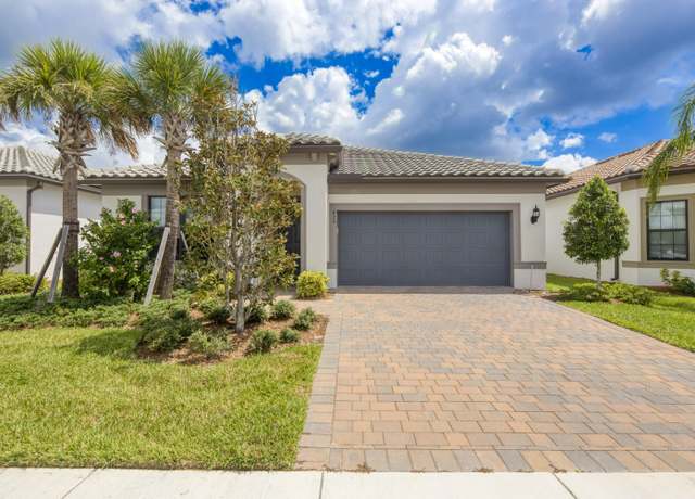 Property at 833 SE Courances Dr, Port Saint Lucie, FL 34984, 4 beds, 2 baths
