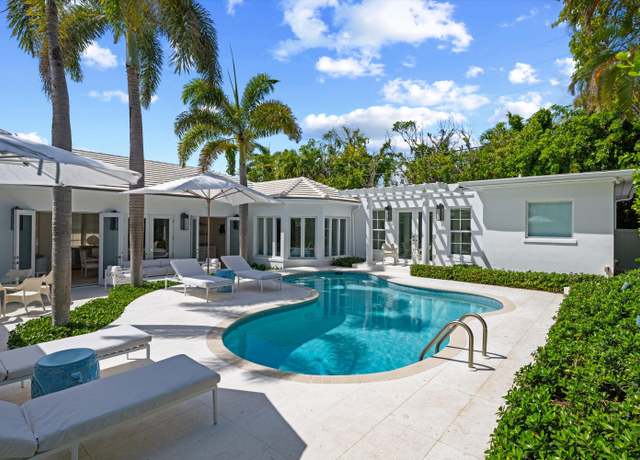 Property at 937 N Lake Way, Palm Beach, FL 33480, 4 beds, 4.5 baths