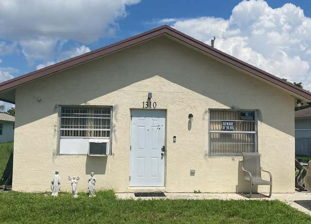 Property at 1310 W 24th St, Riviera Beach, FL 33404, 2 beds, 1 bath