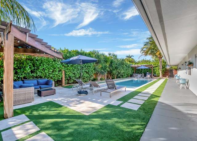 Property at 122 SE 1st Ave, Delray Beach, FL 33444, 2 baths