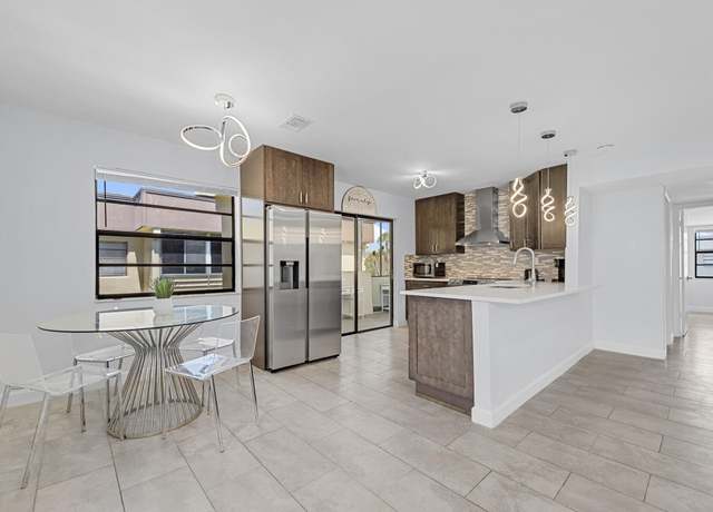 Property at 234 Capri E, Delray Beach, FL 33484, 2 beds, 2 baths
