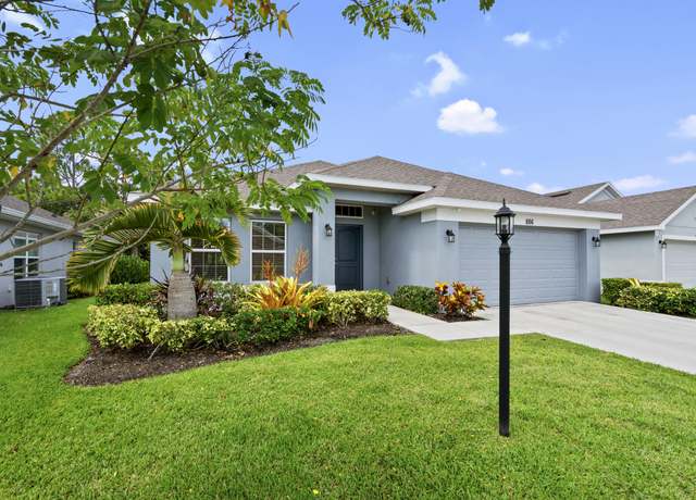 Property at 886 NE Whistling Duck Way, Port Saint Lucie, FL 34983, 4 beds, 2 baths