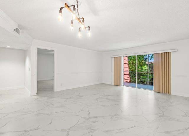Property at 22615 SW 66th Ave #310, Boca Raton, FL 33428, 1 bed, 1.5 baths