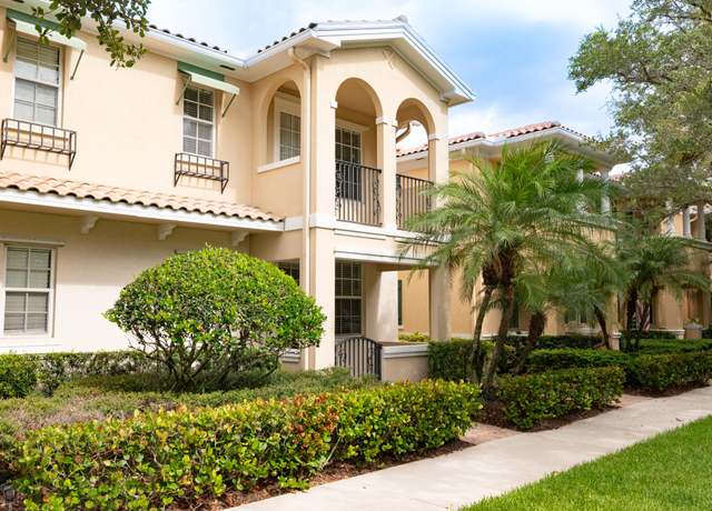 Property at 3376 Greenway Dr, Jupiter, FL 33458, 4 beds, 3 baths