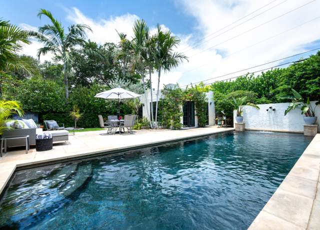 Property at 213 Seville Rd, West Palm Beach, FL 33405, 4 beds, 3 baths