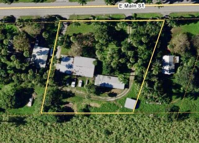 Property at 2076 E Main St, Pahokee, FL 33476, 4 beds, 3 baths