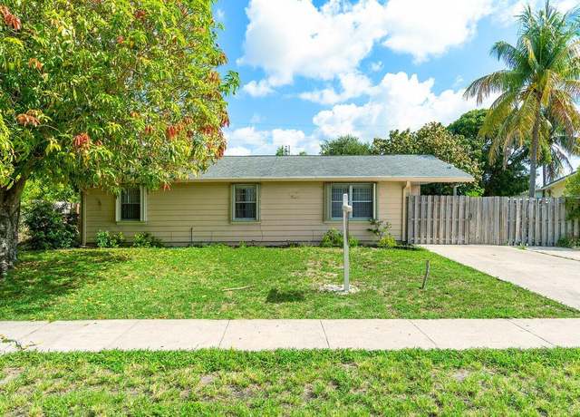 Property at 1441 W Hardee St, Lantana, FL 33462, 3 beds, 1 bath