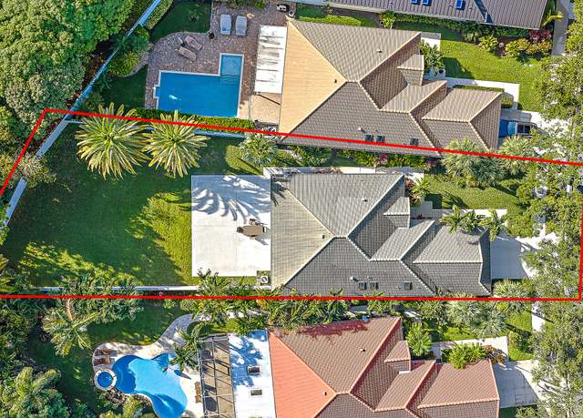 Property at 126 E Hampton Way, Jupiter, FL 33458, 3 beds, 2 baths