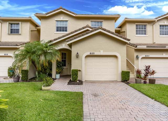 Property at 8121 Mulligan Cir, Port Saint Lucie, FL 34986, 3 beds, 2.5 baths