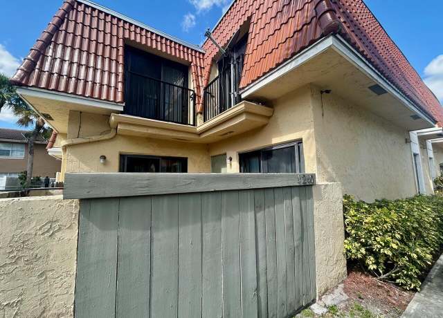 Property at 4240 NW 114th Ter #40, Coral Springs, FL 33065, 3 beds, 2.5 baths