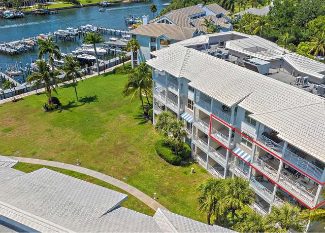 Property at 432 Bay Colony Dr N, Juno Beach, FL 33408, 3 beds, 3 baths
