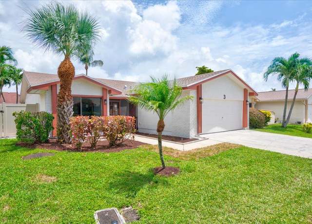 Property at 3 Fawlkland Cir, Boynton Beach, FL 33426, 4 beds, 2 baths