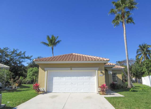 Property at 4513 SW 13th St, Deerfield Beach, FL 33442, 3 beds, 2 baths