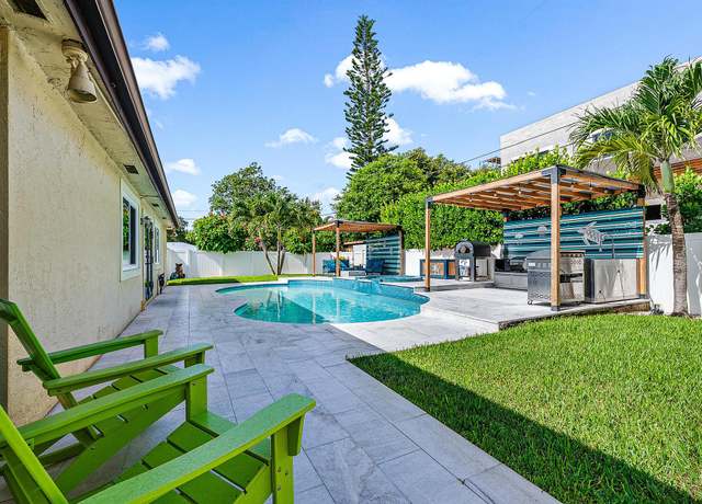 Property at 14283 Joan Dr, Palm Beach Gardens, FL 33410, 3 beds, 2 baths