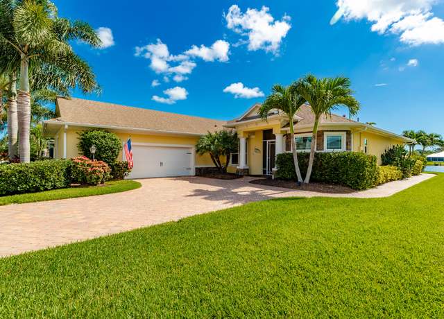 Property at 713 Yearling Trl, Sebastian, FL 32958, 4 beds, 3 baths