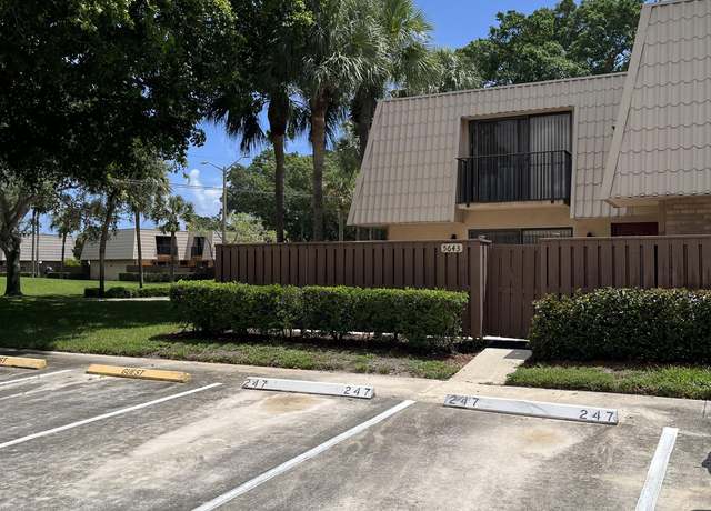 Property at 5643 56th Way, West Palm Beach, FL 33409, 2 beds, 2.5 baths