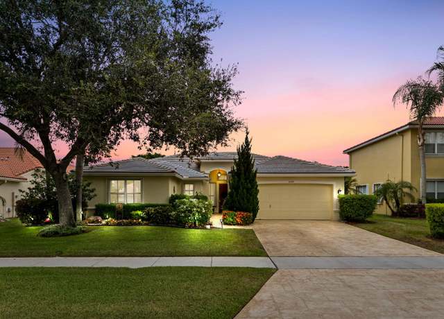 Property at 6284 Indian Forest Cir, Lake Worth, FL 33463, 3 beds, 2.5 baths