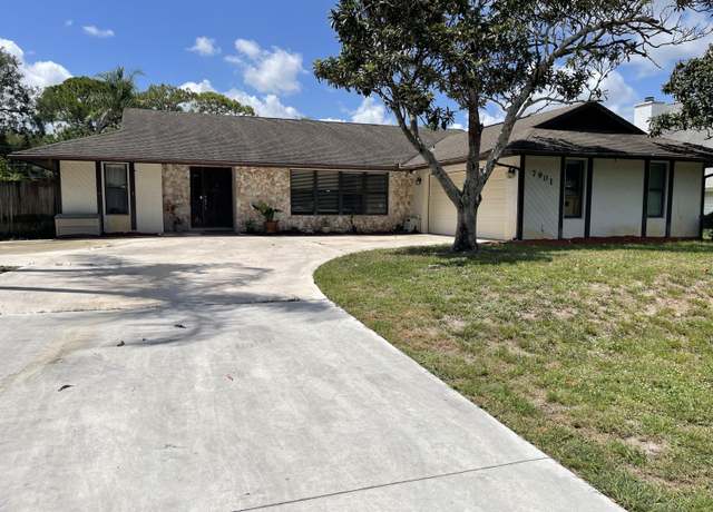 Property at 7901 North Blvd, Fort Pierce, FL 34951, 3 beds, 2 baths