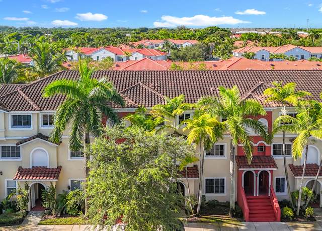 Property at 312 Bayfront Dr, Boynton Beach, FL 33435, 3 beds, 2 baths