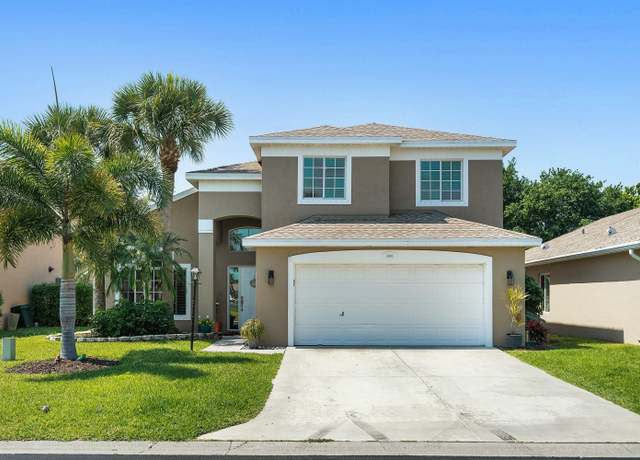 Property at 2480 SE Springtree Pl, Stuart, FL 34997, 4 beds, 2.5 baths