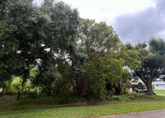Property at 7802 Pacific Ave, Fort Pierce, FL 34951