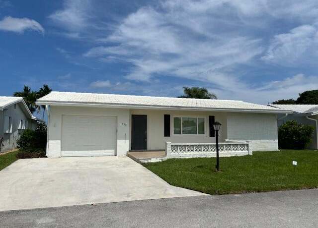 Property at 1316 SW 20th St, Boynton Beach, FL 33426, 2 beds, 2 baths