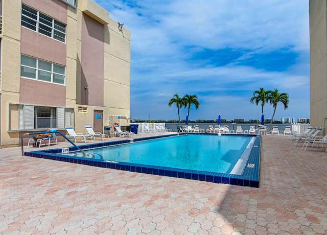Property at 1502 S Lakeside Dr #103, Lake Worth Beach, FL 33460, 1 bed, 1.5 baths