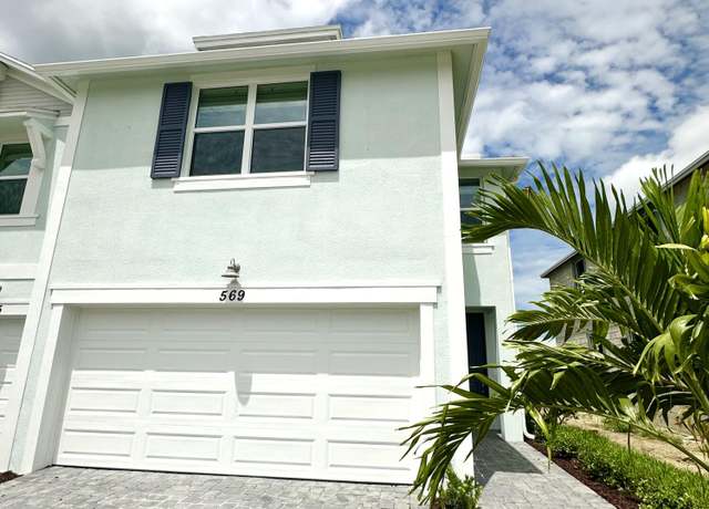 Property at 569 Salisbury Cir, Fort Pierce, FL 34982, 3 beds, 2.5 baths