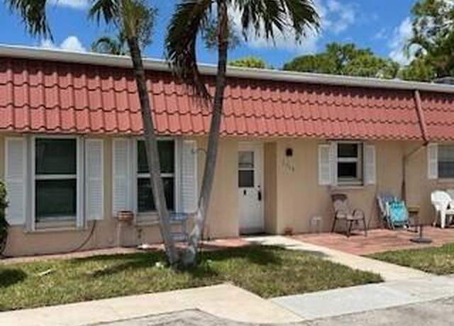 Property at 676 B Laconia Crk Unit B, Lake Worth, FL 33467, 1 bed, 1.5 baths
