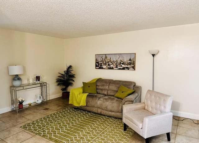 Property at 13500 SW 1st St Unit 111u, Pembroke Pines, FL 33027, 2 beds, 1.5 baths