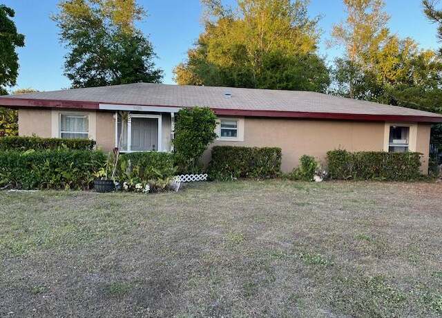Property at 3808 Set Dr, Lake Worth, FL 33467, 2 beds, 2 baths