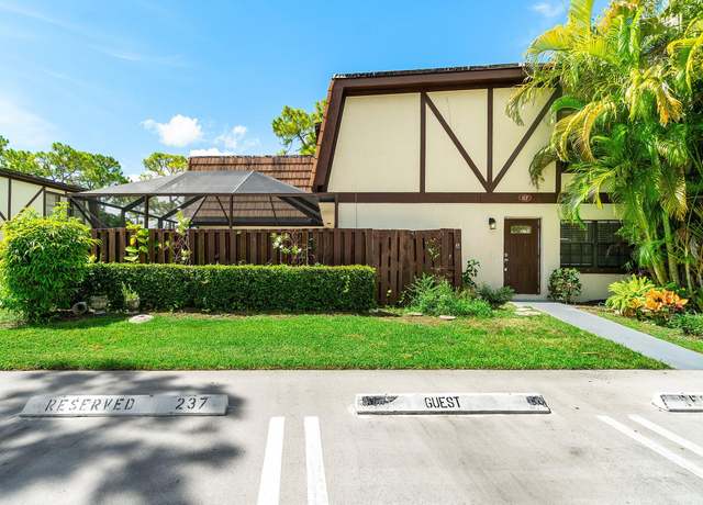 Property at 117 Weybridge Cir Unit A, Royal Palm Beach, FL 33411, 3 beds, 2.5 baths