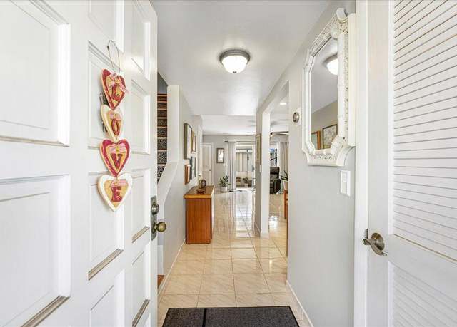Property at 953 SE 10th St Unit 6b, Deerfield Beach, FL 33441, 2 beds, 2.5 baths