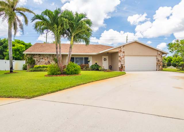 Property at 5052 Boa Cir, Lake Worth, FL 33463, 3 beds, 2 baths