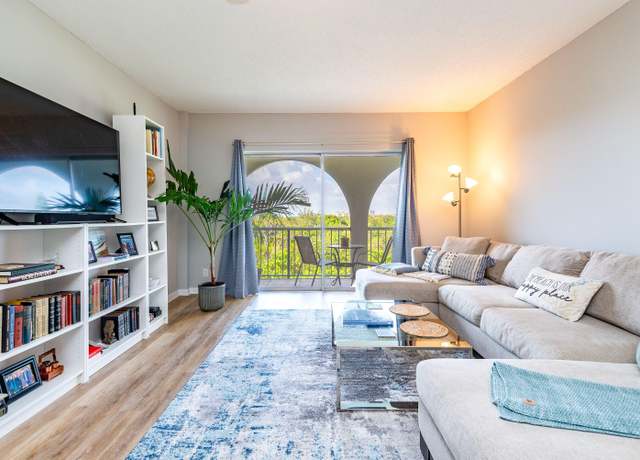 Property at 250 NE 20th St NE #5230, Boca Raton, FL 33431, 2 beds, 2 baths