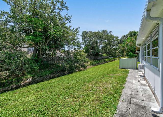 Property at 10128 Meridian Way N #4, Palm Beach Gardens, FL 33410, 1 bed, 1 bath