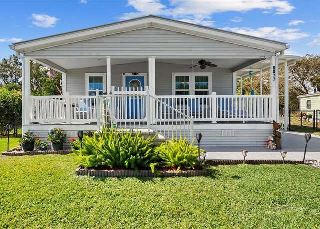 Property at 6877 SE Delegate St, Hobe Sound, FL 33455, 3 beds, 2 baths