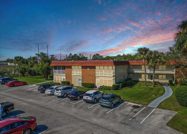 Property at 96 Springlake Dr #206, Vero Beach, FL 32962, 2 beds, 2 baths