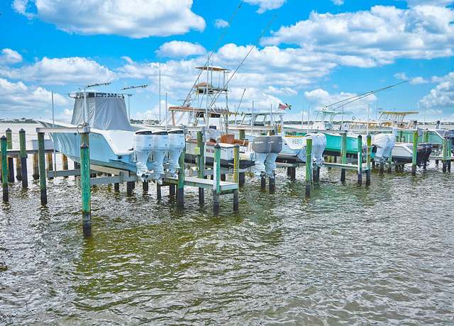 Property at 1600 NE Dixie Hwy Unit 14-102, Jensen Beach, FL 34957, 2 beds, 2 baths