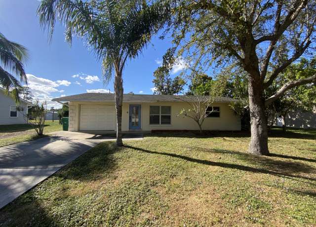 Property at 4711 Sunset Blvd, Fort Pierce, FL 34982, 2 beds, 2 baths