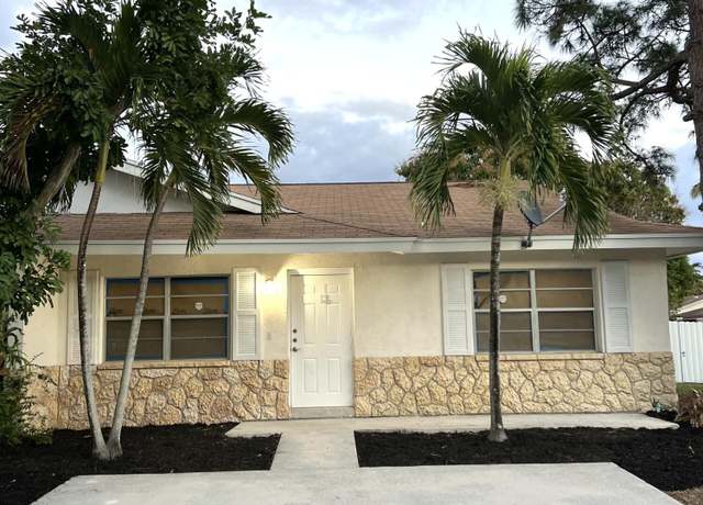 Property at 9108 Roan Ln Ln, West Palm Beach, FL 33403, 2 beds, 2 baths