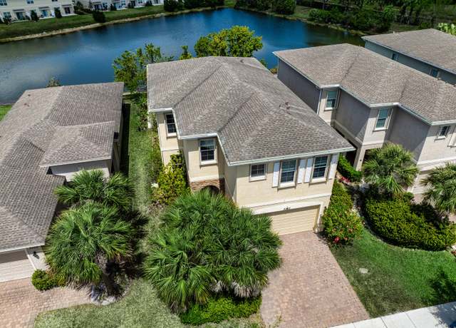 Property at 2323 NW Padova St, Port Saint Lucie, FL 34986, 3 beds, 2.5 baths
