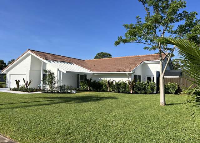 Property at 1951 SE Erwin Rd, Port Saint Lucie, FL 34952, 3 beds, 3 baths