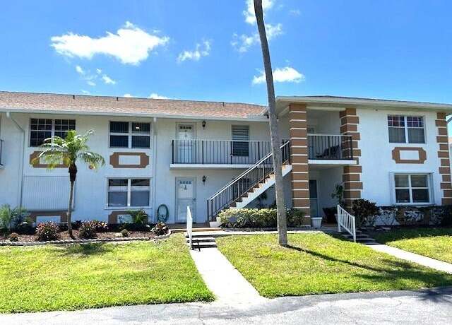 Property at 1207 S Lakes End Dr Unit E-2, Fort Pierce, FL 34982, 2 beds, 2 baths
