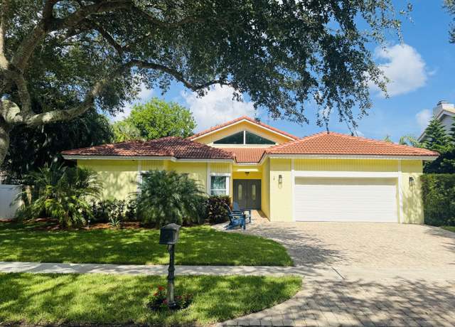 Property at 4155 NW 25th Way NW, Boca Raton, FL 33434, 3 beds, 2.5 baths