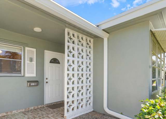 Property at 727 High Point Blvd N Unit D, Delray Beach, FL 33445, 2 beds, 2 baths