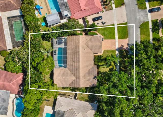Property at 6769 Entrada Pl, Boca Raton, FL 33433, 4 beds, 2.5 baths